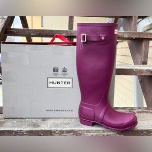 New in box matte purple Hunter rain boots.